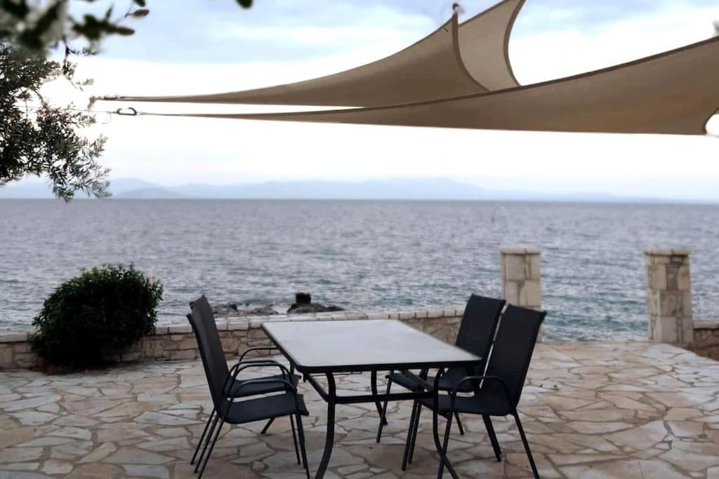 Karantou Villa Tirós Exterior foto