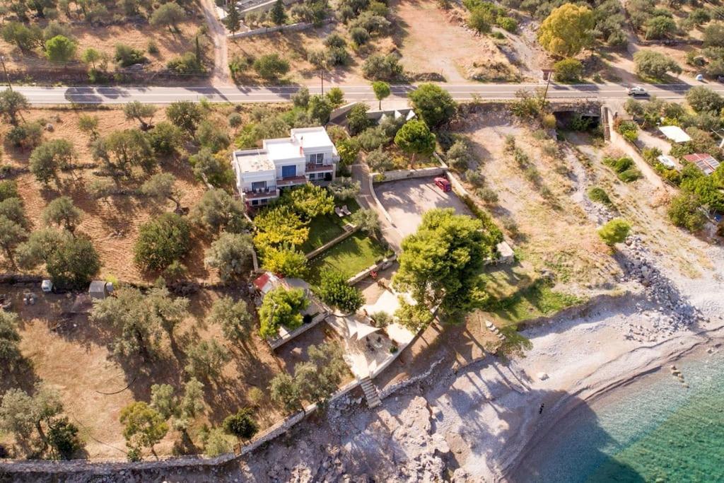 Karantou Villa Tirós Exterior foto